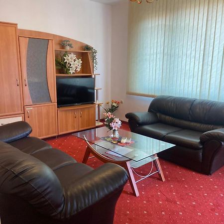 Hotel Tedi Asenovgrad Eksteriør billede