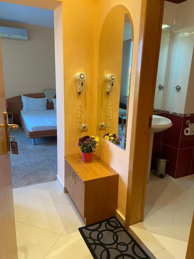 Hotel Tedi Asenovgrad Eksteriør billede