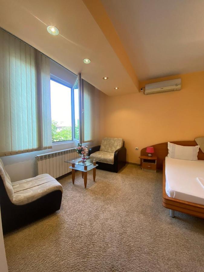 Hotel Tedi Asenovgrad Eksteriør billede